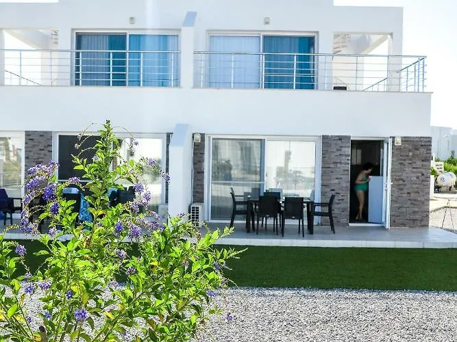 Lilach - Seaside, Caesar